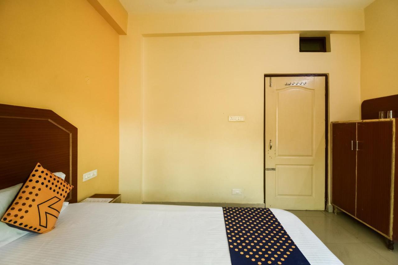 Spot On 74793 Hotel Sai Sudha Puri Exterior photo